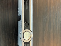 Vintage digitaal camera, canon, canon digital ixus 100 is, grijs / chroom, 2009 - afbeelding 7 van  7