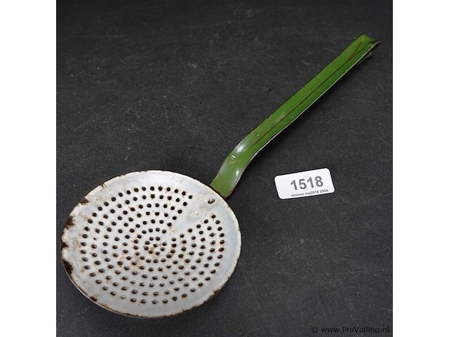 Vintage emaillen schuimspaan - afbeelding 1 van  5