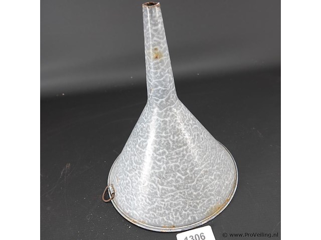 Vintage emaillen trechter - afbeelding 2 van  5