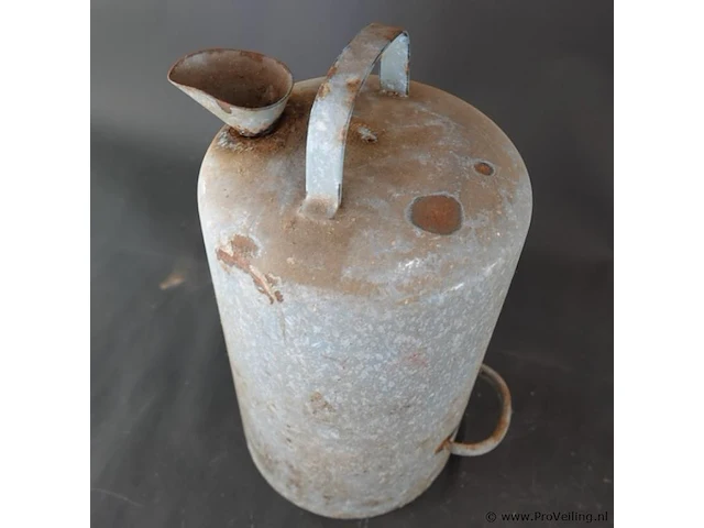 Vintage esso 5-liter petroleumkan van emaille met een grijze spikkelafwerking uit het midden van de 20e eeuw - afbeelding 5 van  6