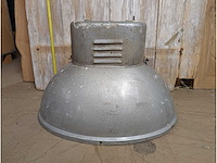 Vintage fabrieks lamp - afbeelding 1 van  1