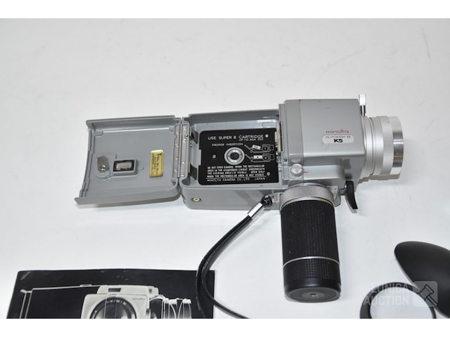 Vintage filmcamera - afbeelding 5 van  6