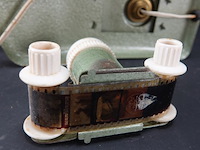 Vintage filmprojector - afbeelding 4 van  5