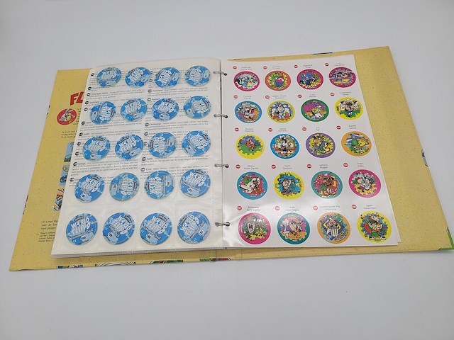 Vintage flippo collectie (twee originele, gevulde mappen) - afbeelding 5 van  37