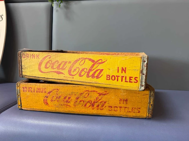 Vintage gele houten coca cola flessenkrat (2x) - afbeelding 3 van  6
