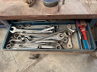 Vintage gereedschapswagen met inhoud - afbeelding 5 van  9