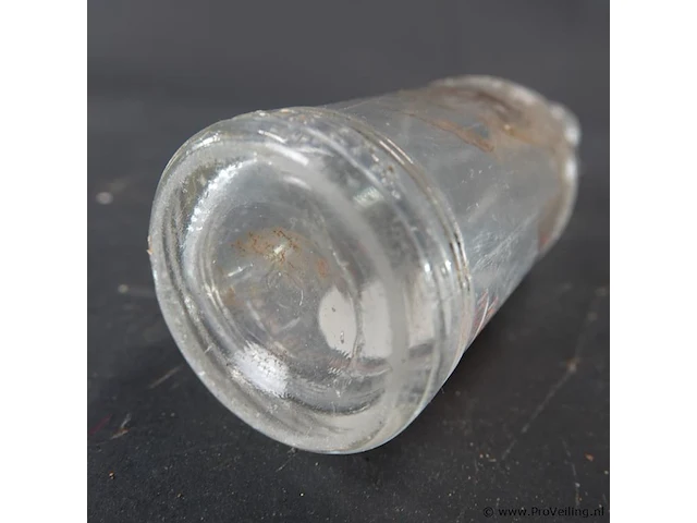 Vintage glazen frisdrankfles van de toby limonadefabriek uit het nederlandse oosterbeek - afbeelding 5 van  5