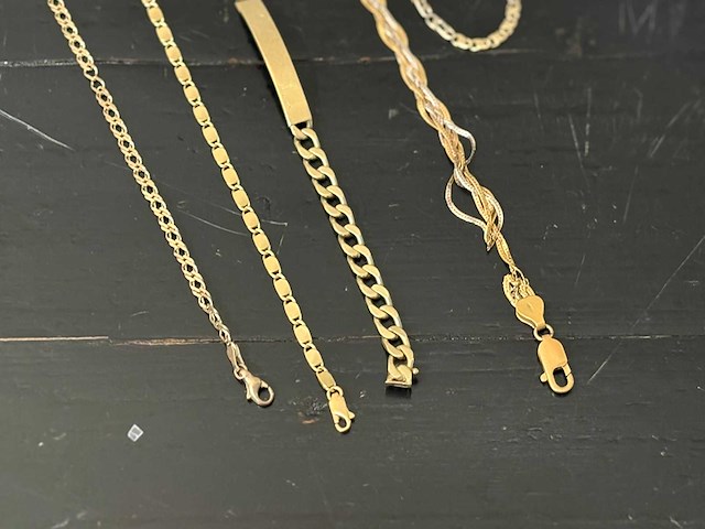 Vintage goudkleurige armbanden en schakelarmbanden - 7 delig - afbeelding 7 van  9