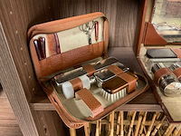 Vintage grooming kits - afbeelding 2 van  4