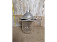 Vintage hanglamp. originele fabriekslamp - afbeelding 2 van  2