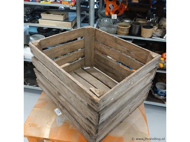 Vintage houten fruitkist - afbeelding 2 van  5
