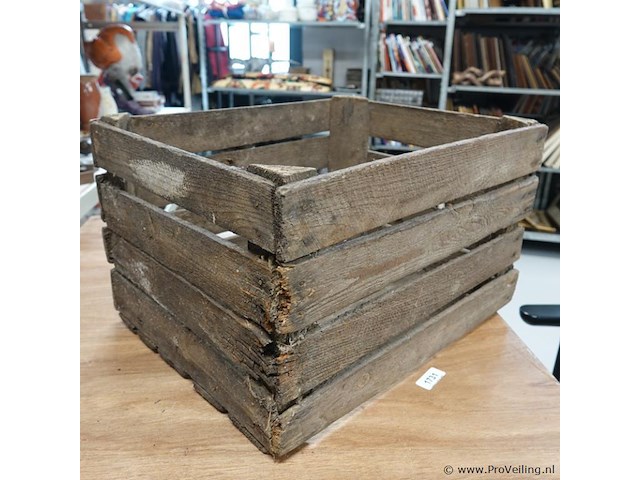 Vintage houten fruitkrat - afbeelding 1 van  5