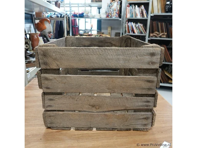 Vintage houten fruitkrat - afbeelding 4 van  5