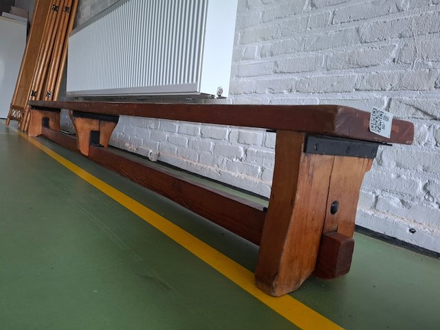 Vintage houten gymbank - afbeelding 4 van  4