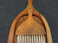 Vintage houten schuier met borstel - afbeelding 2 van  5