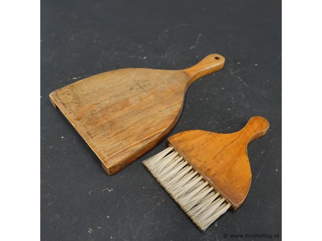 Vintage houten schuier met borstel - afbeelding 4 van  5