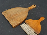 Vintage houten schuier met borstel - afbeelding 4 van  5