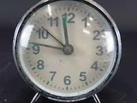 Vintage ijzeren wekker - afbeelding 1 van  5