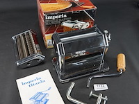 Vintage imperia noodle making machine in oorspronkelijke verpakking. - afbeelding 3 van  5