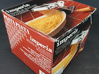 Vintage imperia noodle making machine in oorspronkelijke verpakking. - afbeelding 4 van  5