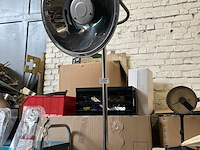 Vintage industriële staande lamp - afbeelding 1 van  5