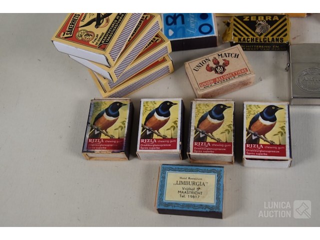 Vintage items - afbeelding 4 van  5