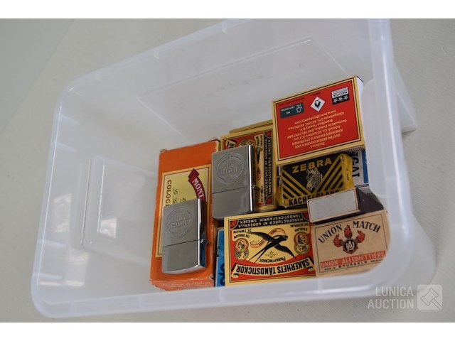 Vintage items - afbeelding 5 van  5