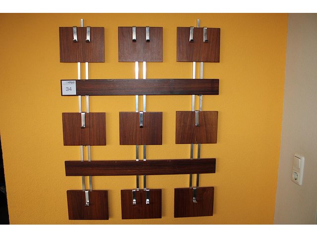 Vintage kapstok met afmeting 80 x 102 cm. - afbeelding 1 van  2