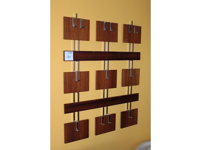 Vintage kapstok met afmeting 80 x 102 cm. - afbeelding 2 van  2