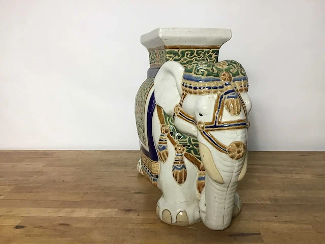 Vintage keramieken olifant plantentafel - afbeelding 2 van  6