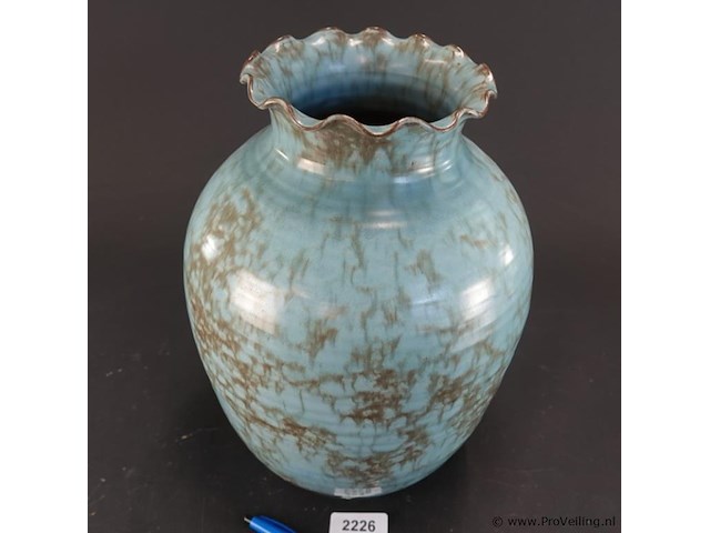 Vintage keramieken vaas in turquoise/bruine 'rubra' glazuur, ontworpen door wim visser voor de sphinx / petrus regout maastricht rond 1954. - afbeelding 2 van  5