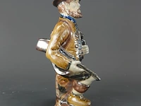 Vintage keramisch beeld van een jager in italiaans capodimonte-stijl - afbeelding 4 van  5