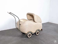 Vintage kinderwagen - afbeelding 3 van  7