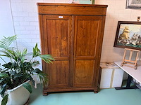 Vintage kledingkast - afbeelding 1 van  5