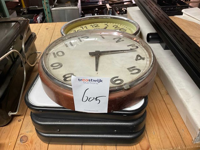 Vintage klokken (5x) - afbeelding 1 van  5