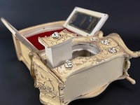 Vintage kunststof miniatuur kast - afbeelding 5 van  5