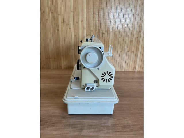 Vintage “lady 2000” naaimachine - afbeelding 9 van  11
