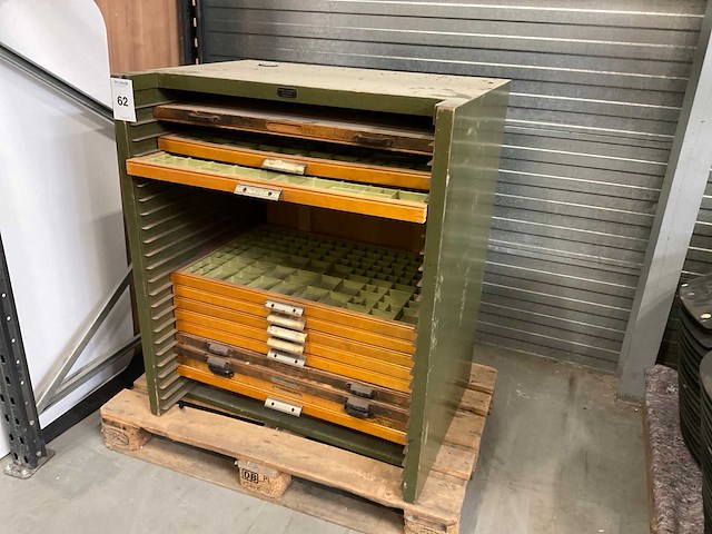 Vintage letterkast - afbeelding 1 van  13