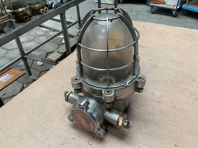 Vintage marine explosion proof lamp - afbeelding 2 van  5