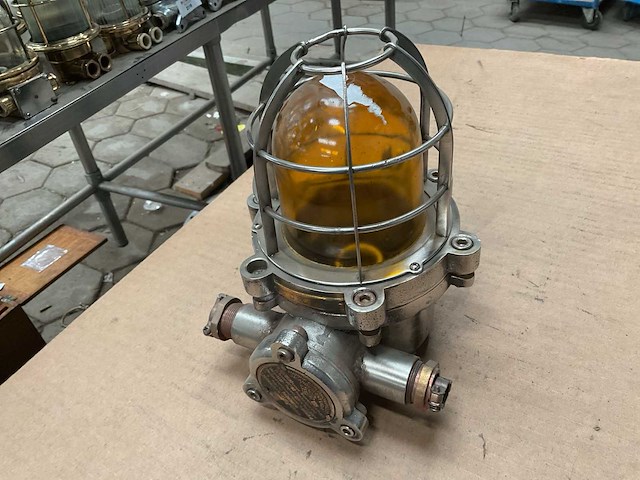 Vintage marine explosion proof lamp - afbeelding 2 van  5