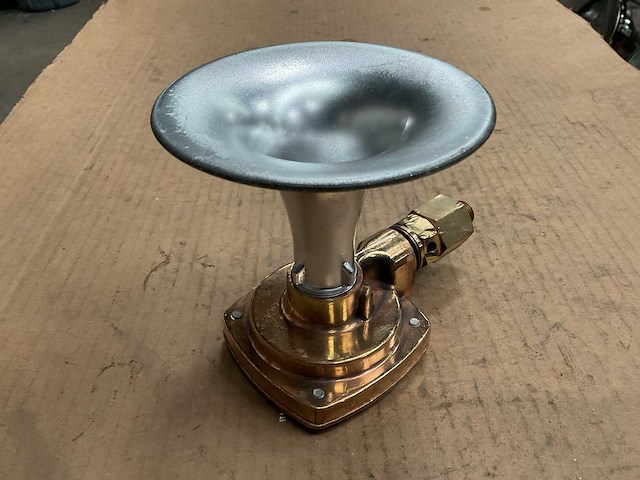 Vintage marine horn - afbeelding 3 van  5