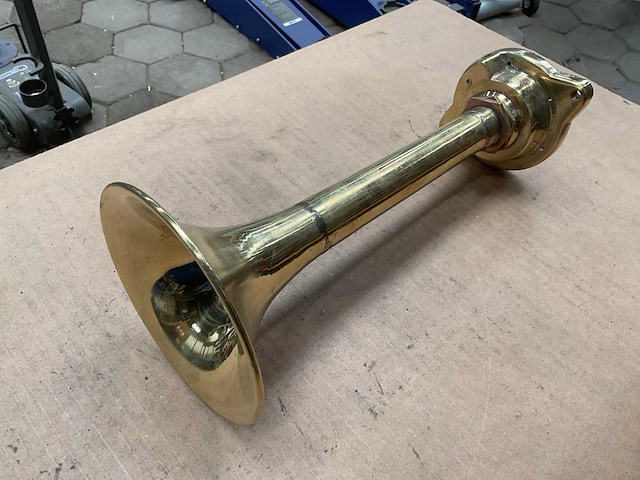Vintage marine horn - afbeelding 3 van  4