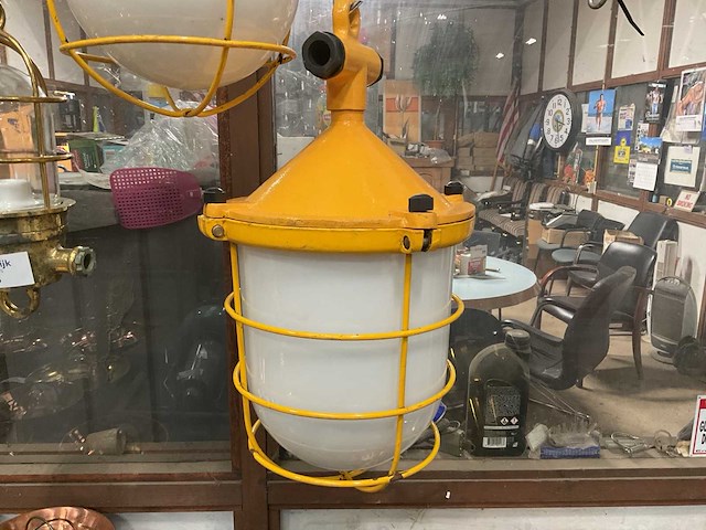 Vintage marine lamp - afbeelding 3 van  3