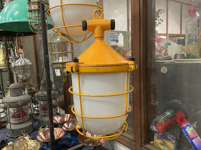 Vintage marine lamp - afbeelding 2 van  3