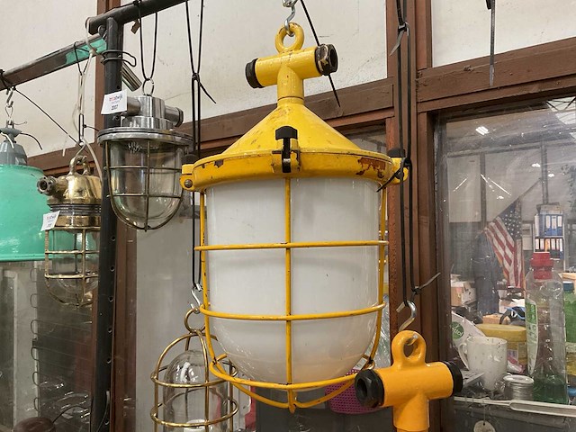Vintage marine lamp - afbeelding 2 van  3