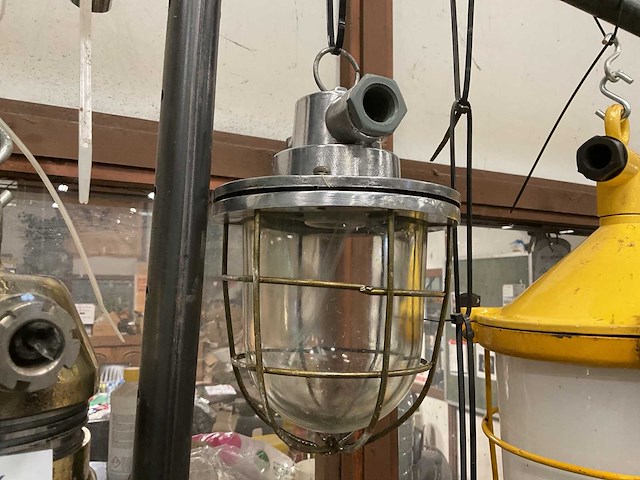 Vintage marine lamp - afbeelding 3 van  3