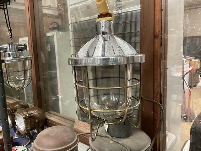 Vintage marine lamp - afbeelding 1 van  3