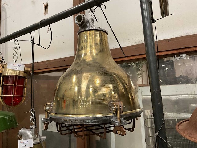 Vintage marine lamp - afbeelding 2 van  3