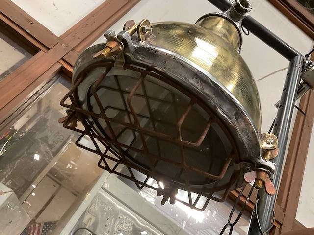 Vintage marine lamp - afbeelding 1 van  3