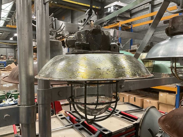 Vintage marine lamp - afbeelding 2 van  3